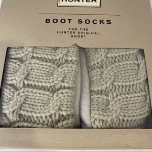 Hunter Griege 6 Stitch Cable Boot Sock - Short
Size L ( womens 8-10)